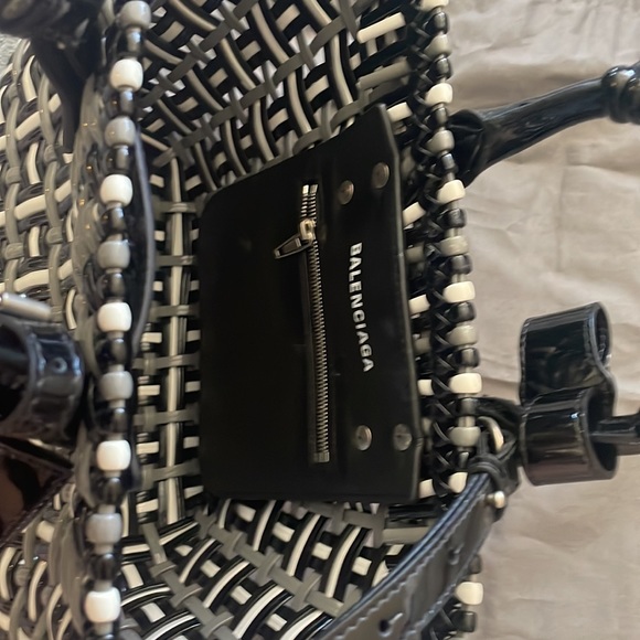 Balenciaga BISTRO XS BASKET WITH STRAP. - Picture 5 of 5